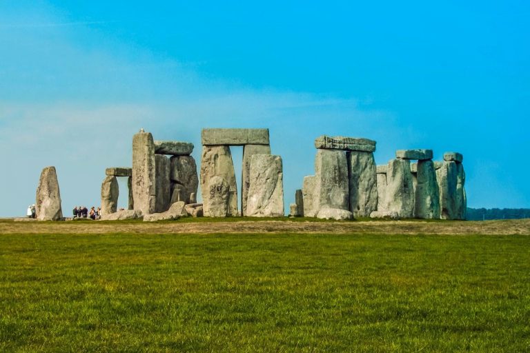 Stonehenge history and tours